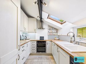 Kitchen- click for photo gallery